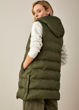 Load image into Gallery viewer, Charlie Puffer Vest
