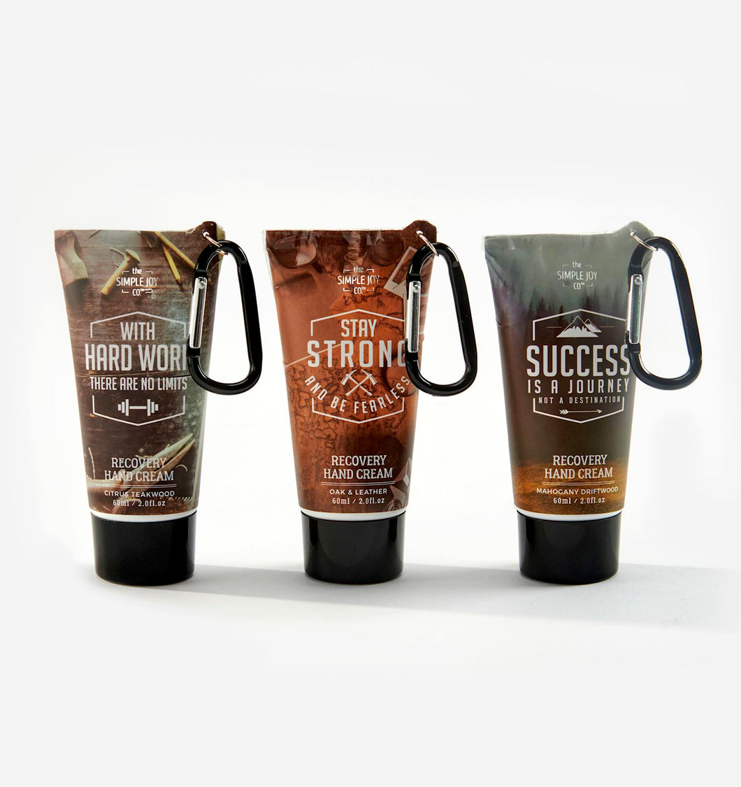 Outdoor Life Hand Cream & Carabiner Set